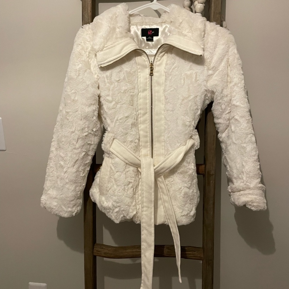 Beautiful girls Coat size 7-8